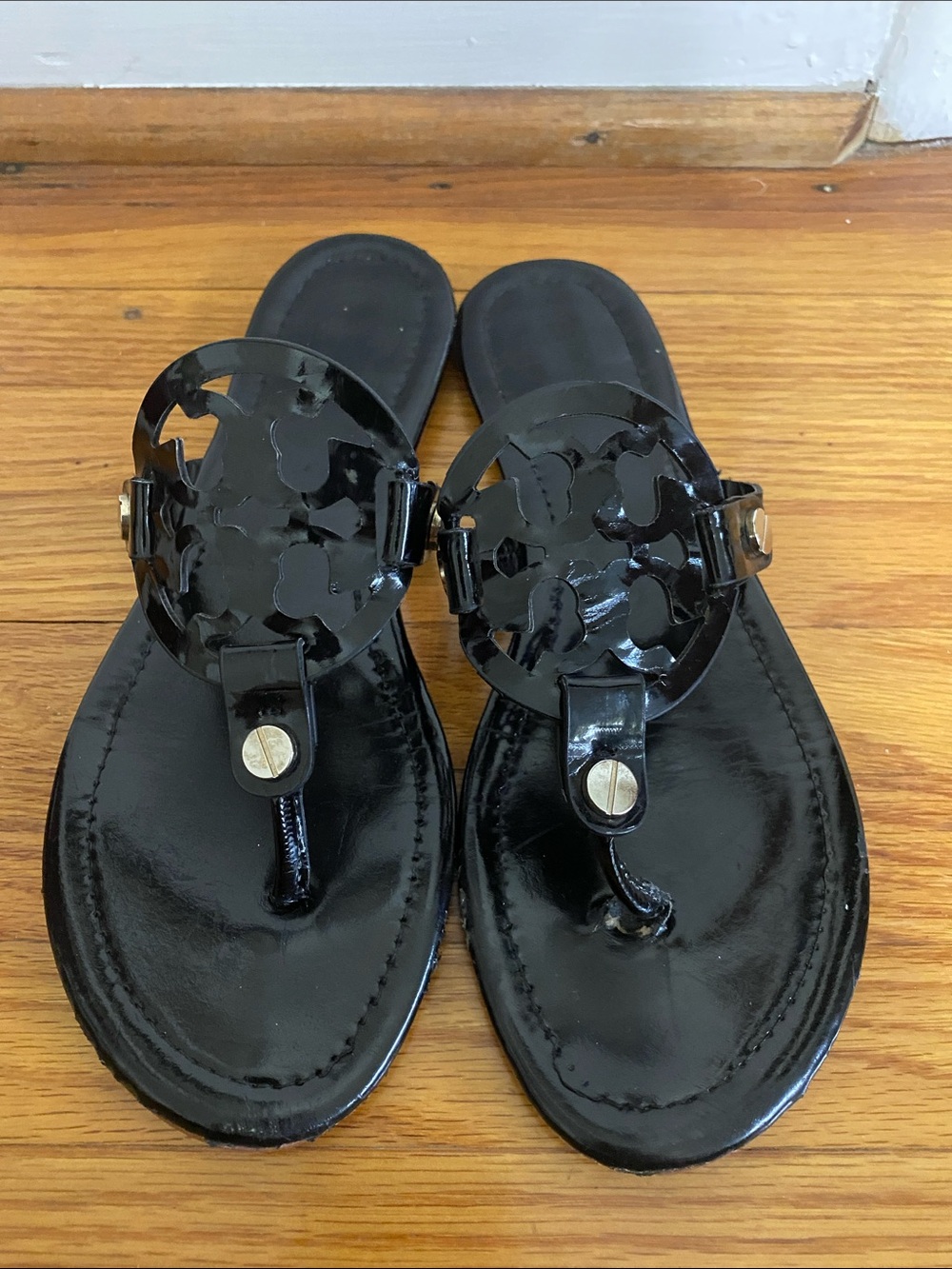 Tory Burch Black Patent Logo Thong Sandals